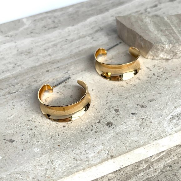 NEW ~ Anthropologie Gold Ribbon Hoop Earrings - Picture 8 of 12